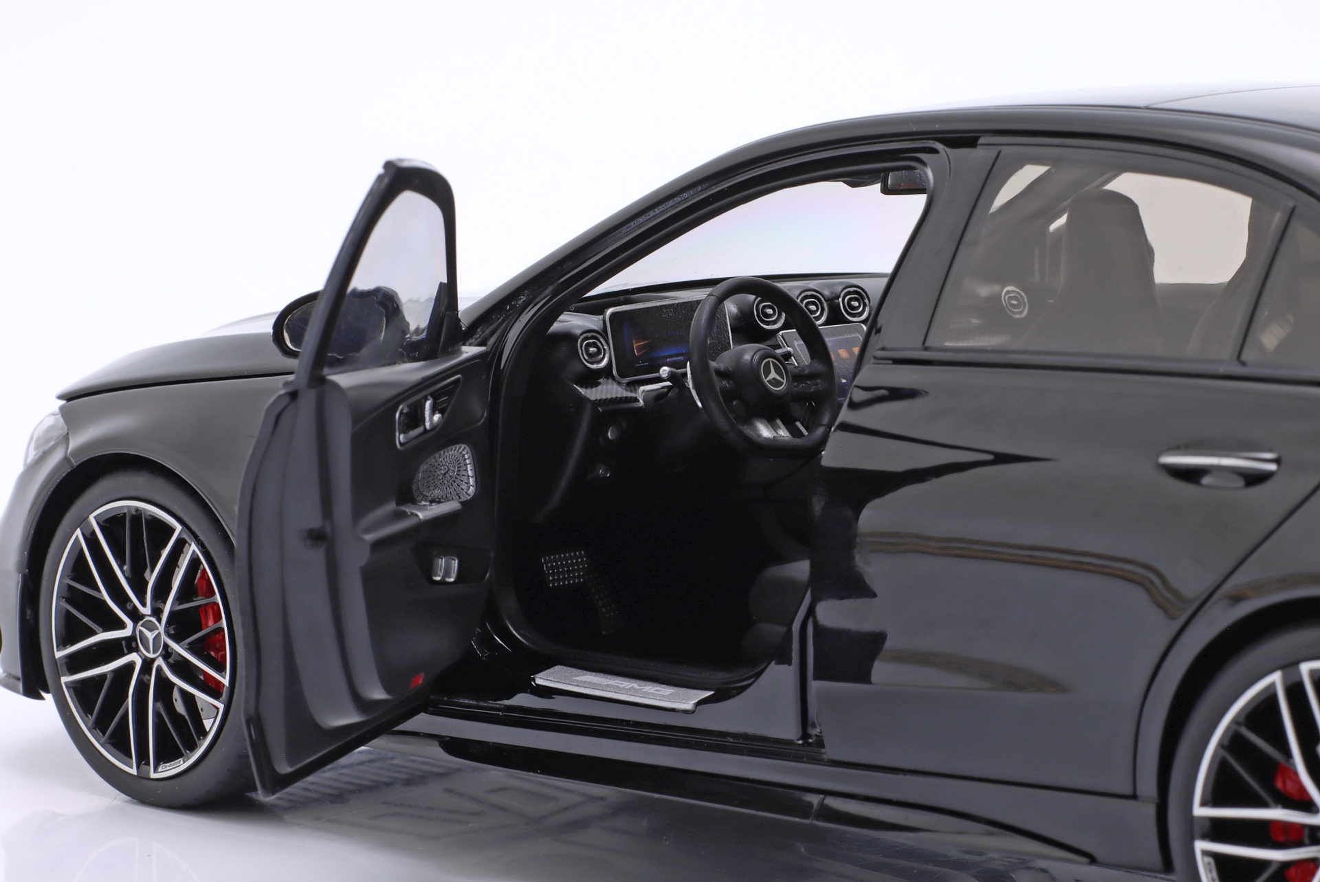 Mercedes-Benz AMG C 63 S E Performance (W206) Baujahr 2024 obsidianschwarz  