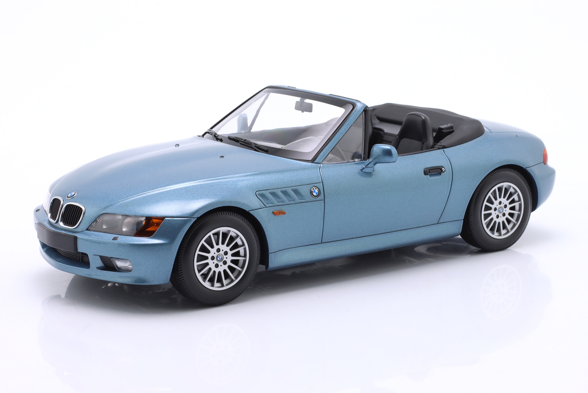 BMW Z3 Roadster Baujahr 1997 hellblau metallic  
