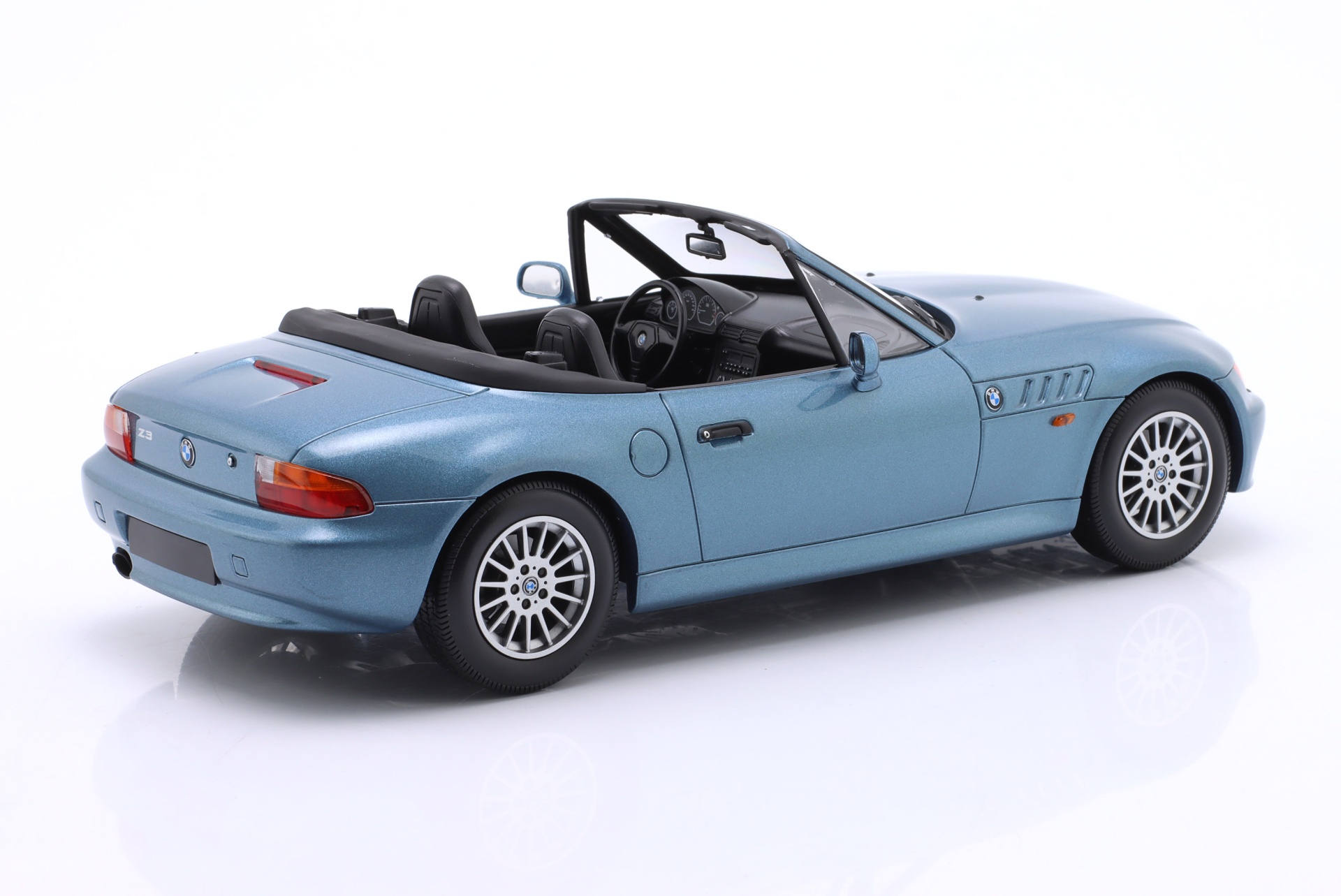 BMW Z3 Roadster Baujahr 1997 hellblau metallic  