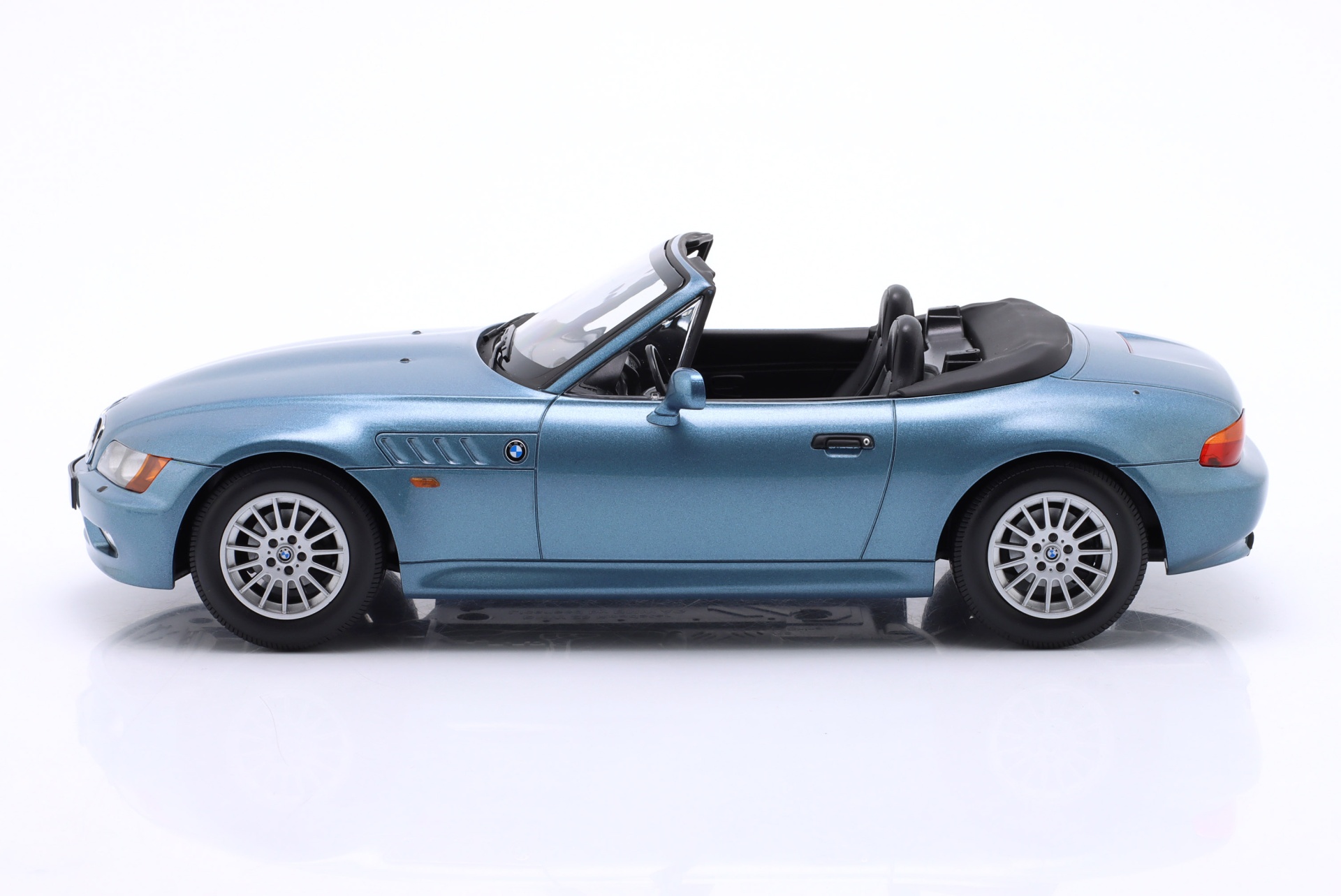 BMW Z3 Roadster Baujahr 1997 hellblau metallic  
