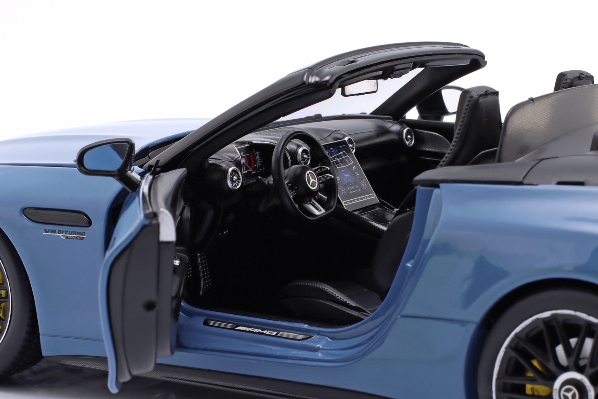 Mercedes-Benz SL63 AMG 4Matic+ Baujahr 2021 hellblau  
