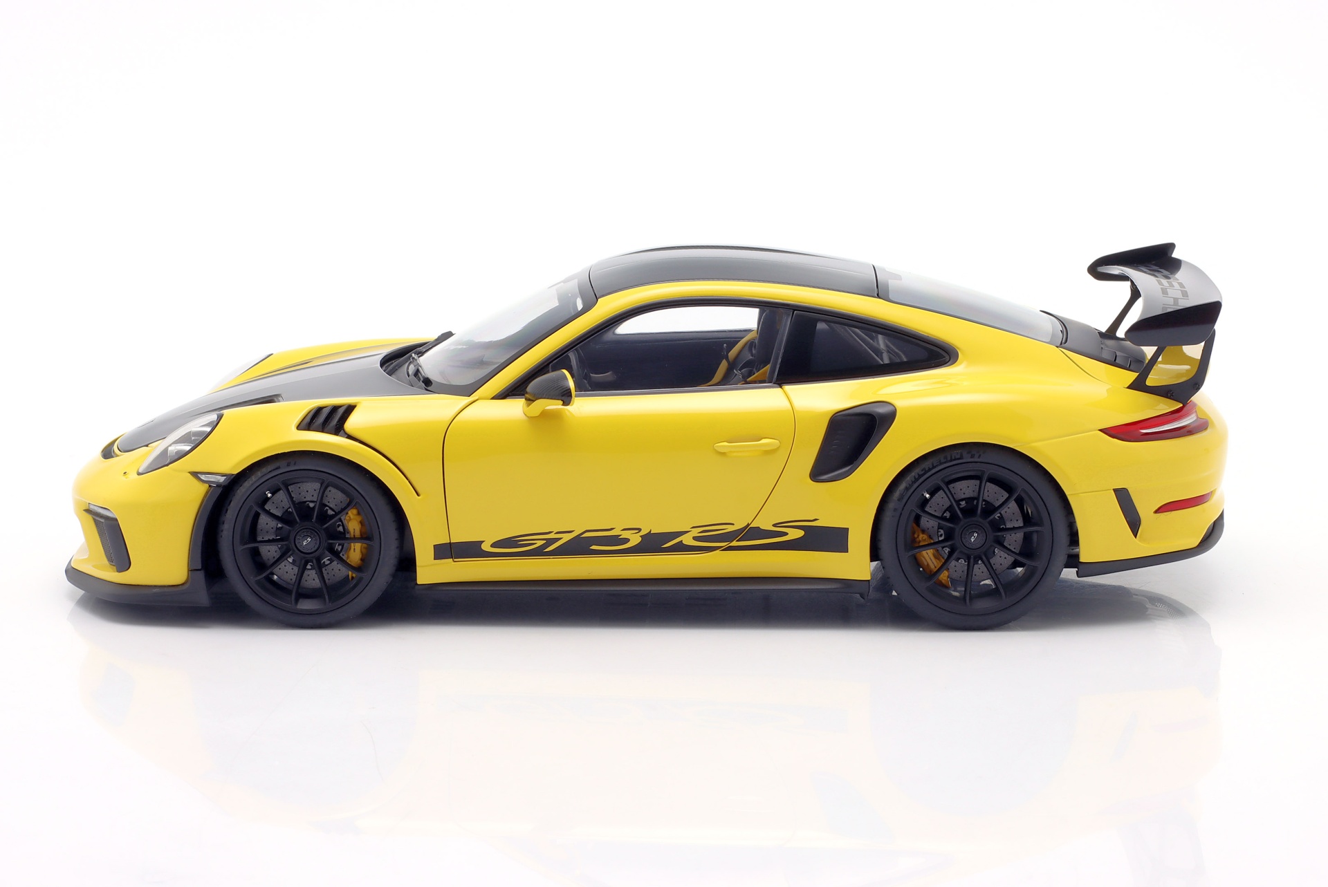 Porsche 911 (991 II) GT3 RS Weissach-Paket 2017 racing gelb  