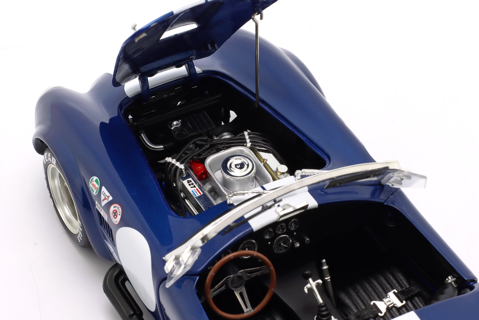 Shelby Cobra 427 S/C Spider Baujahr 1962 blau / wei&szlig;  