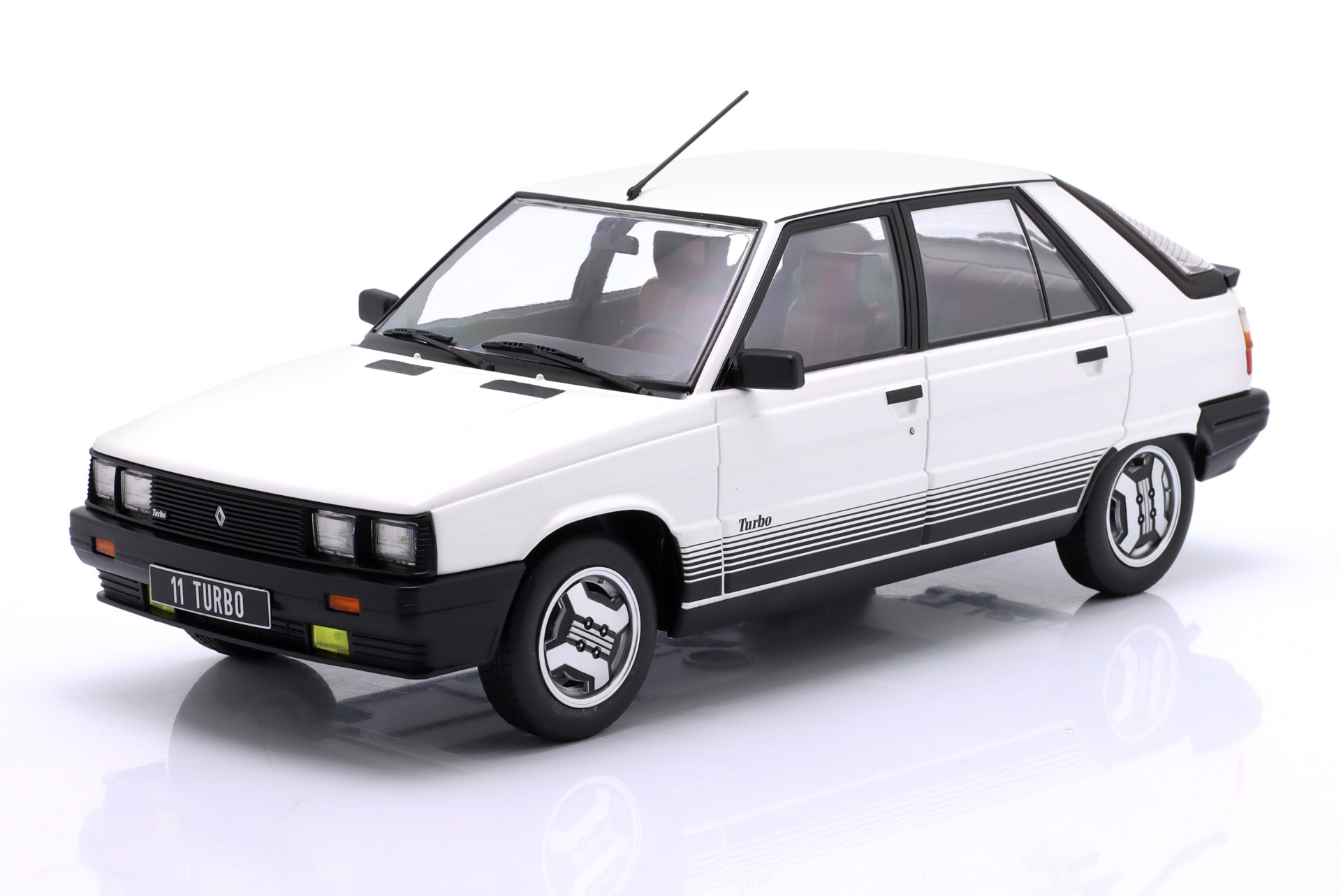 Renault 11 Turbo Baujahr 1985 wei&szlig;  ModelCar Group