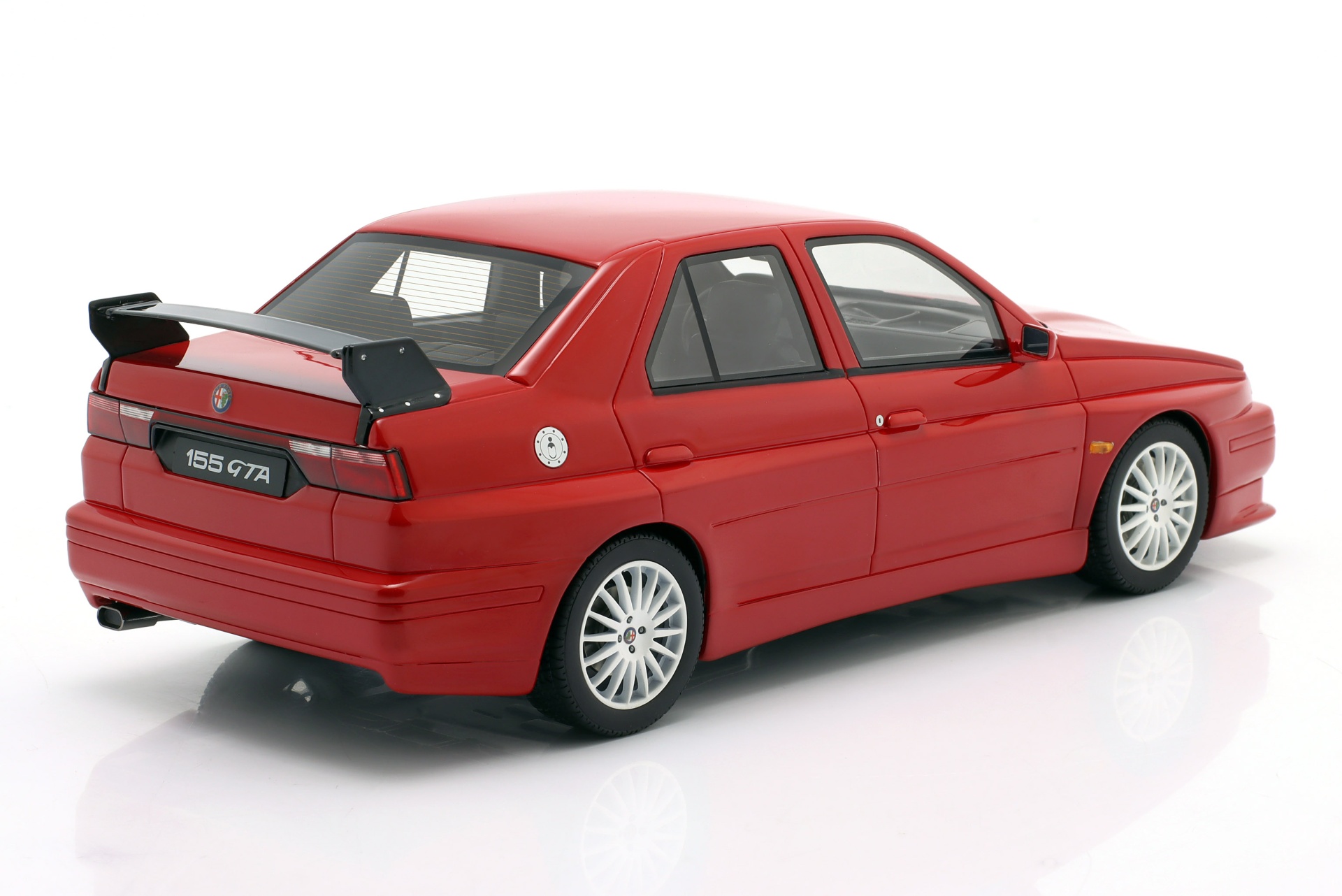 Alfa Romeo 155 GTA Stradale Baujahr 1993 Alfa rot  OttOmobile