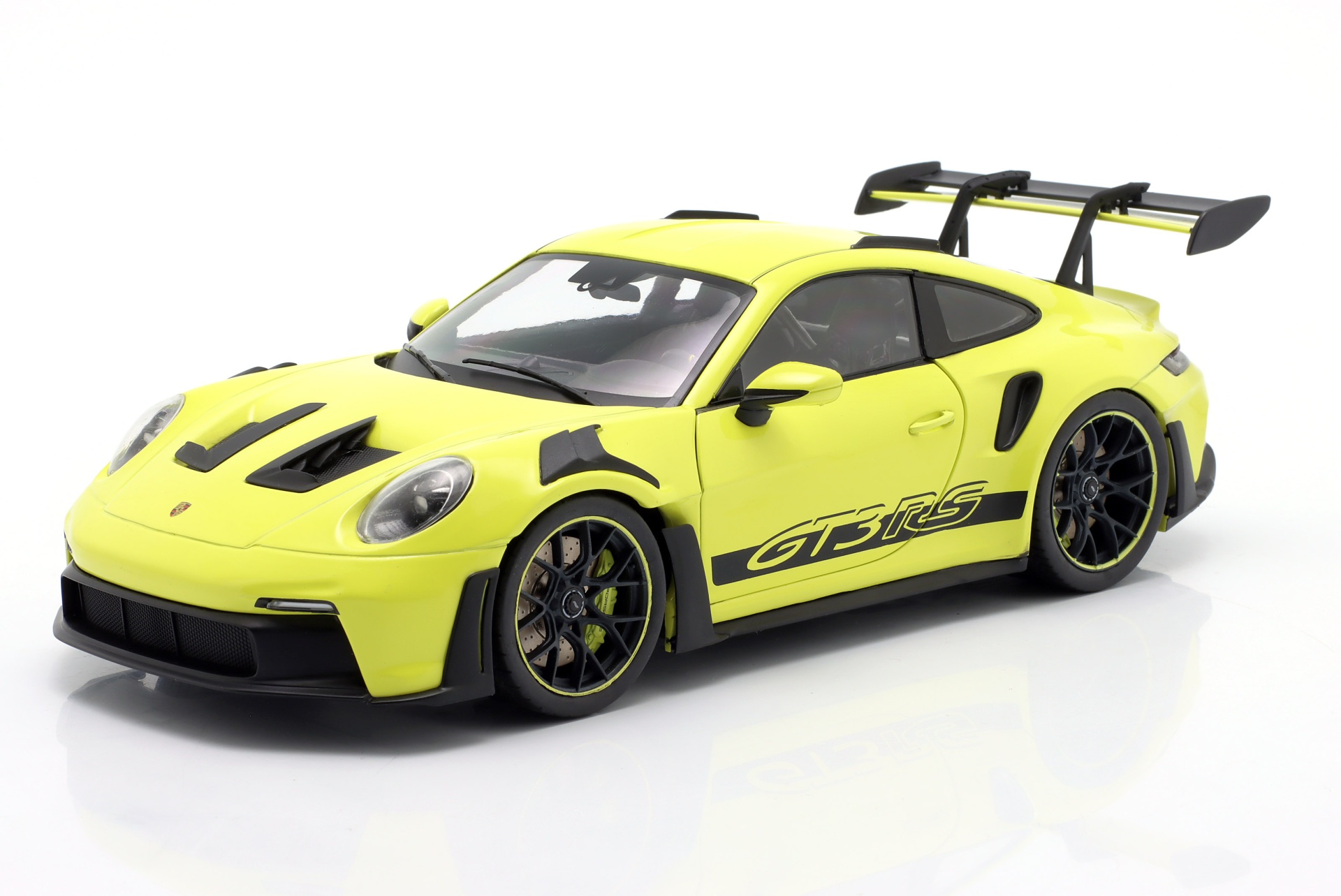 Porsche 911 (992) GT3 RS Baujahr 2024 neon lime  