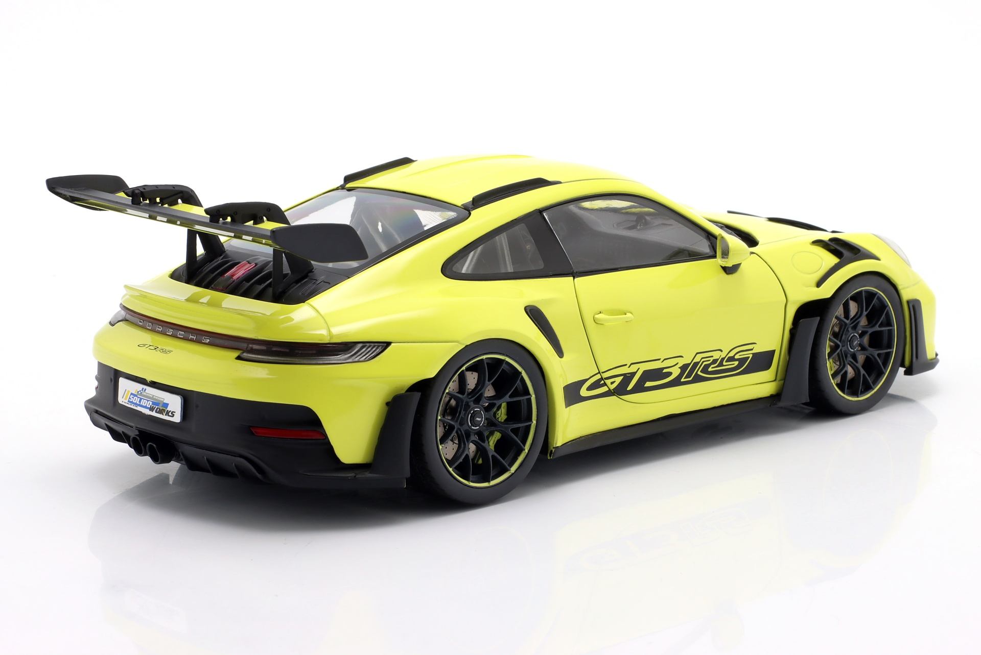 Porsche 911 (992) GT3 RS Baujahr 2024 neon lime  