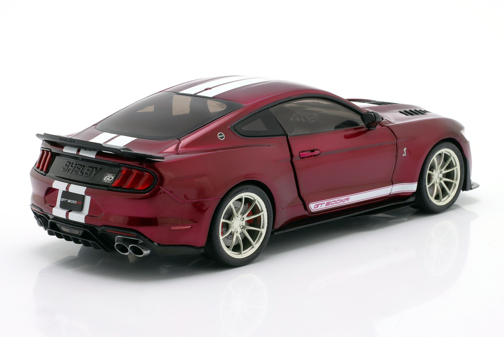 Ford Mustang Shelby GT500KR Baujahr 2023 lila metallic  