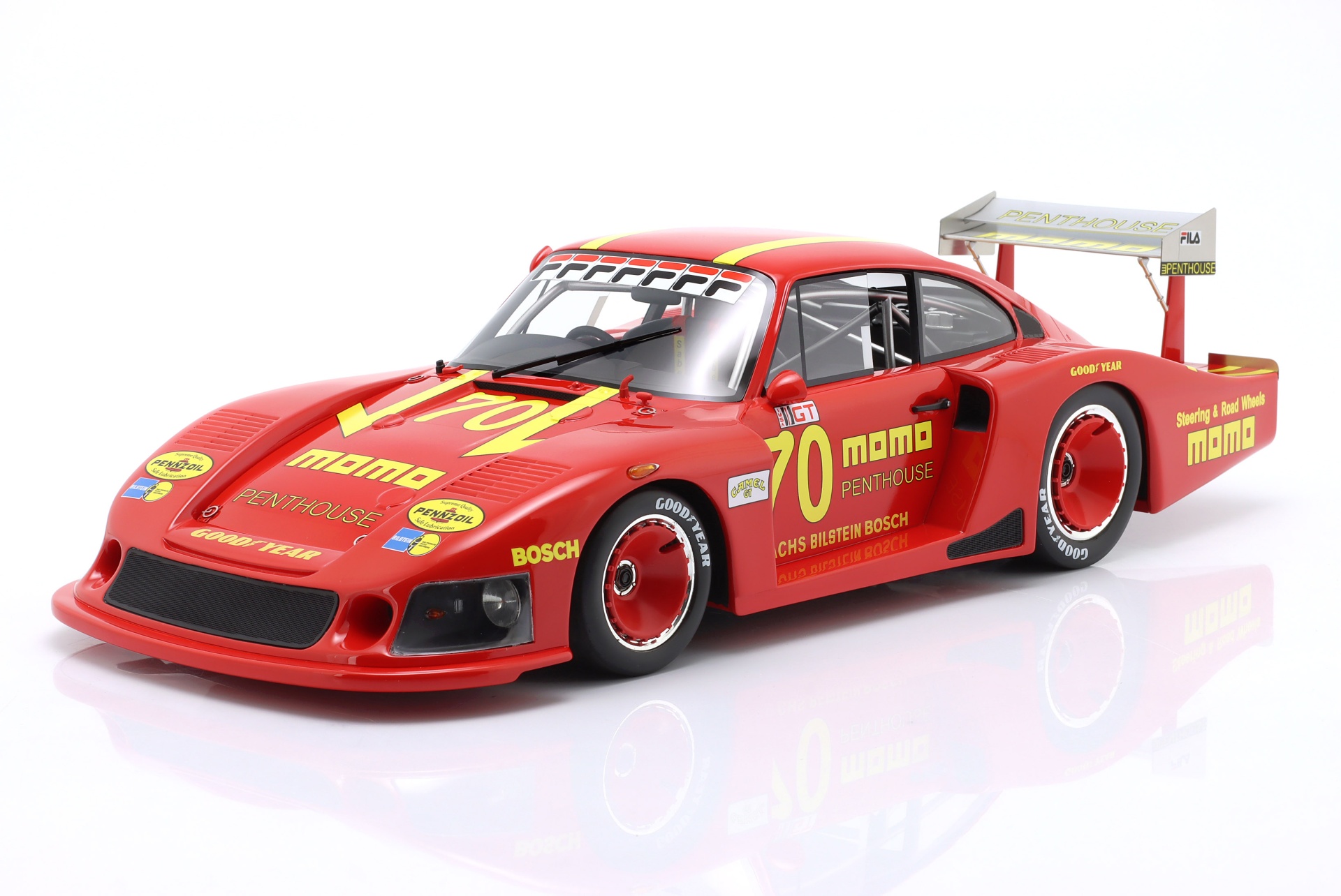 Porsche 935/78 Moby Dick #70 MOMO 2nd DRM Norisring 1981 G. Moretti  