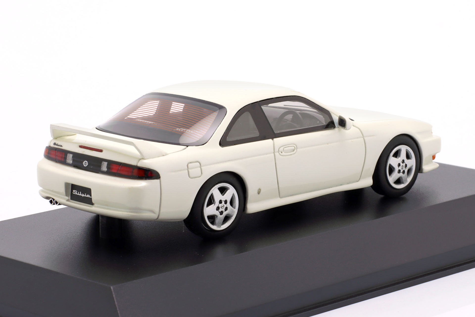 Nissan Silvia K's Coupe Baujahr 1994 perlwei&szlig;  