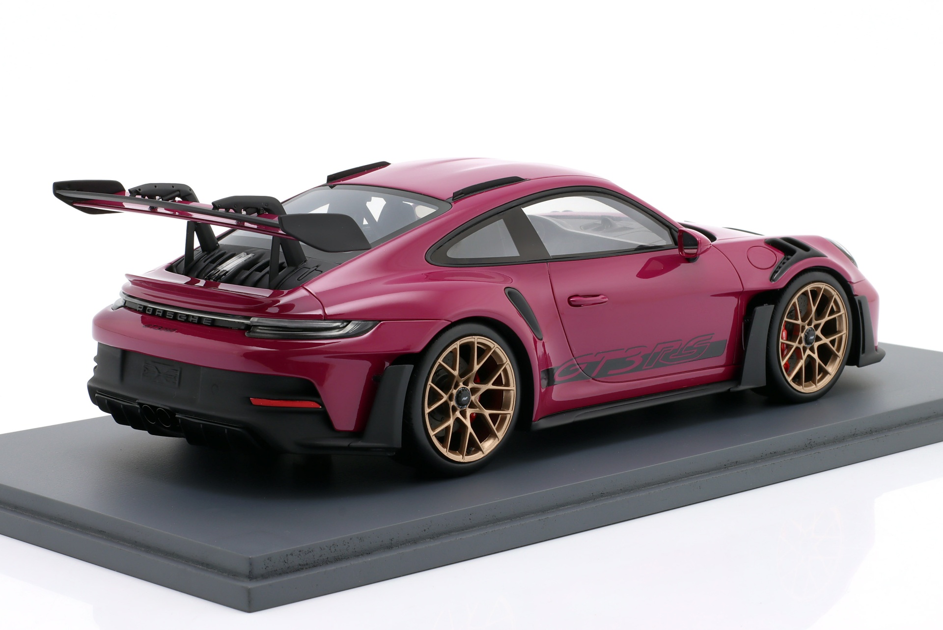 Porsche 911 (992) GT3 RS Baujahr 2022 sternrubin  