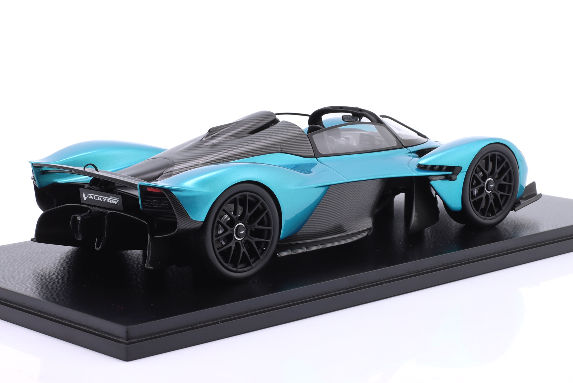 Aston Martin Valkyrie Spyder Baujahr 2023 t&uuml;rkis metallic  