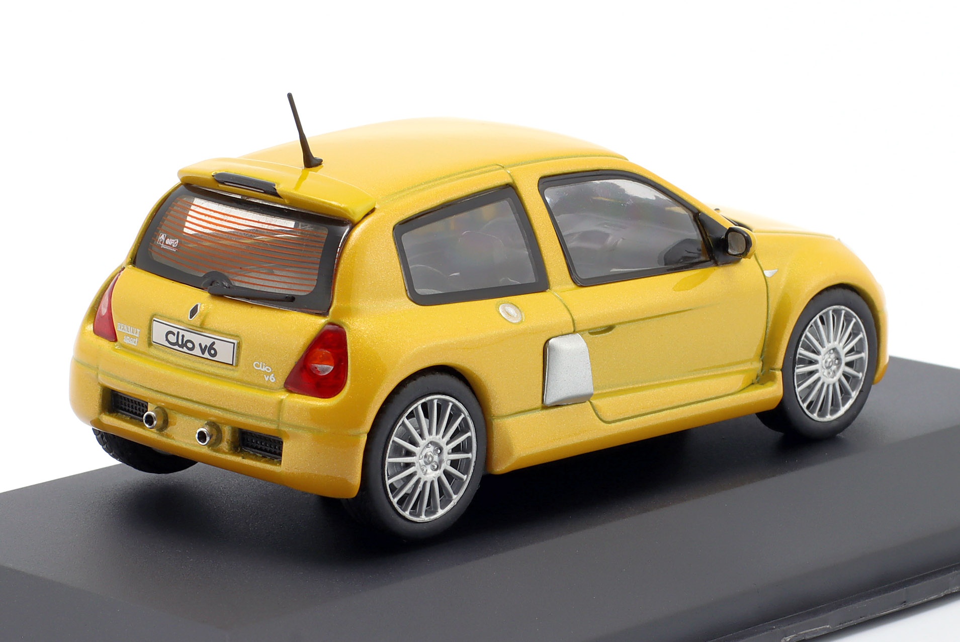 Renault Clio V6 Ph. 2 Baujahr 2003 siriusgelb  