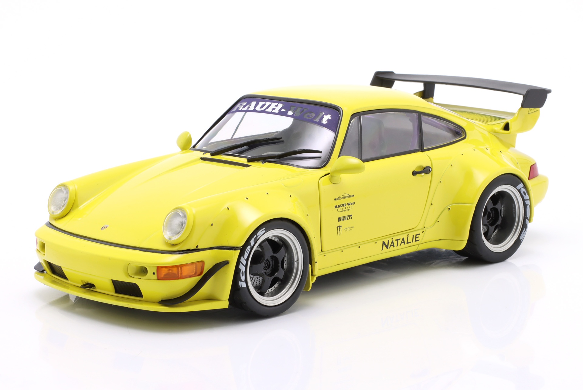 Porsche 911 (964) RWB Rauh-Welt Natalie 2023 gelb  