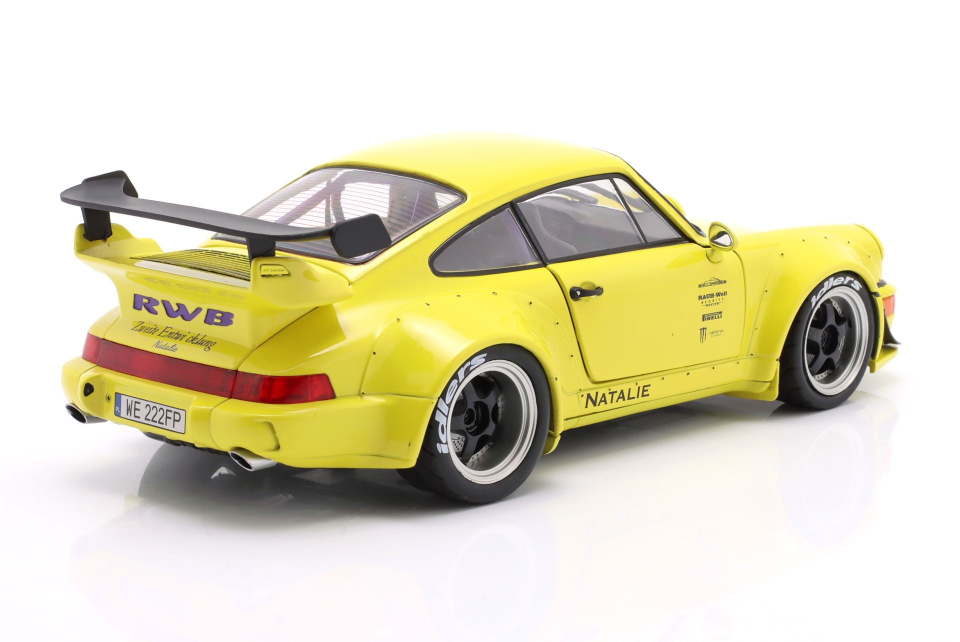 Porsche 911 (964) RWB Rauh-Welt Natalie 2023 gelb  