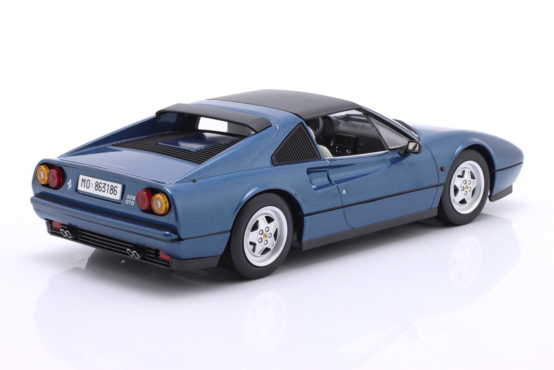 Ferrari 328 GTS Baujahr 1985 blau metallic  