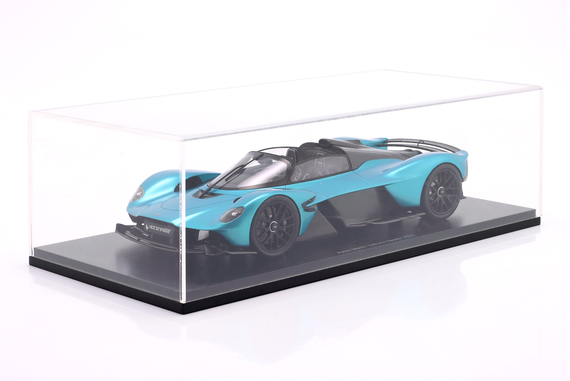 Aston Martin Valkyrie Spyder Baujahr 2023 t&uuml;rkis metallic  
