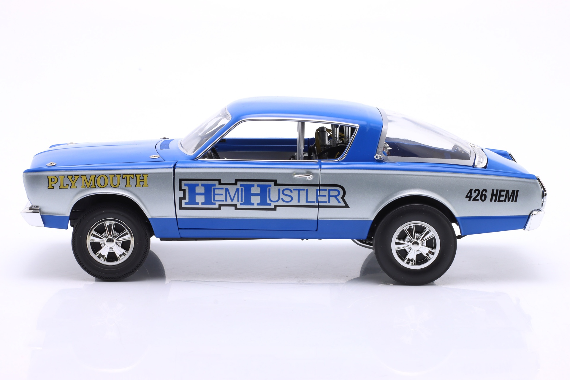 Plymouth Barracuda 426 Hemi Hustler Baujahr 1966 blau / grau  