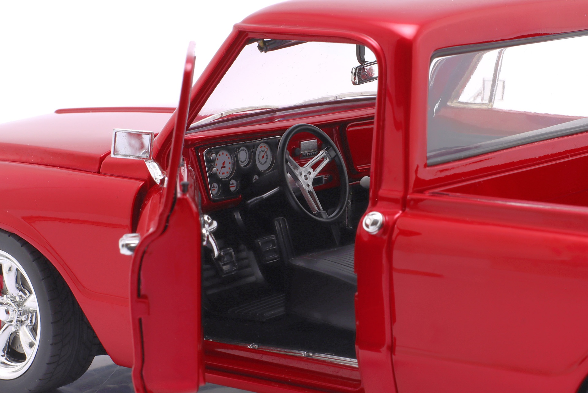 Chevrolet C-10 Custom Showtime Pickup LS3 Powered Baujahr 1967 rot  