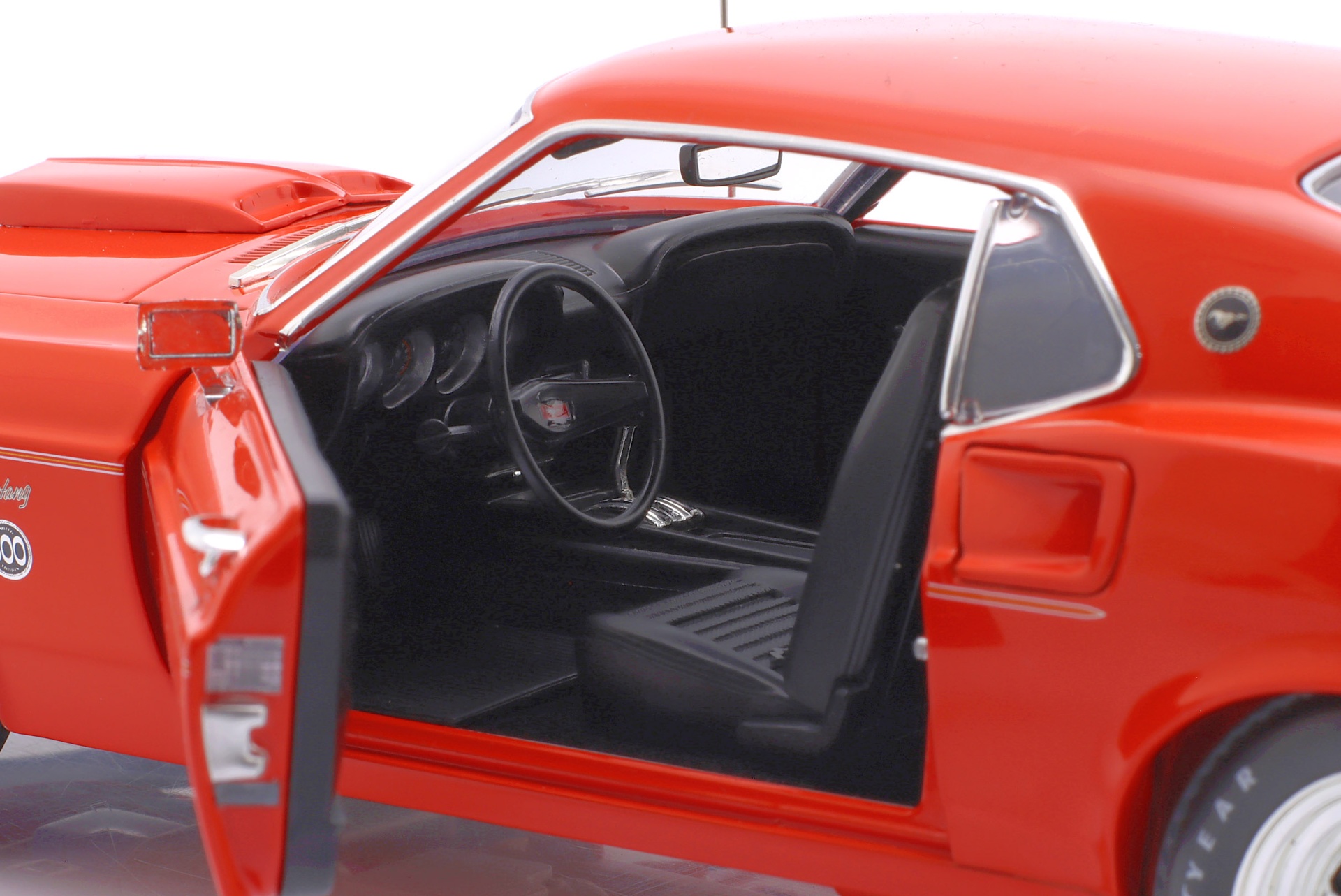 Ford Mustang 600 Coupe Flower Power Baujahr 1969 rot / orange  