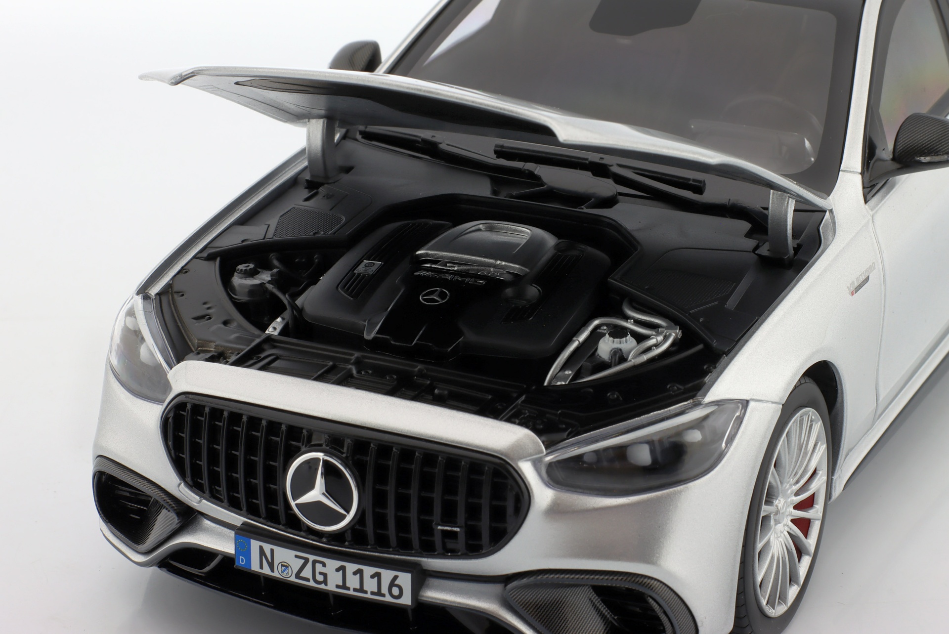 Mercedes-Benz AMG S 63 E Performance Baujahr 2022 hightechsilber  