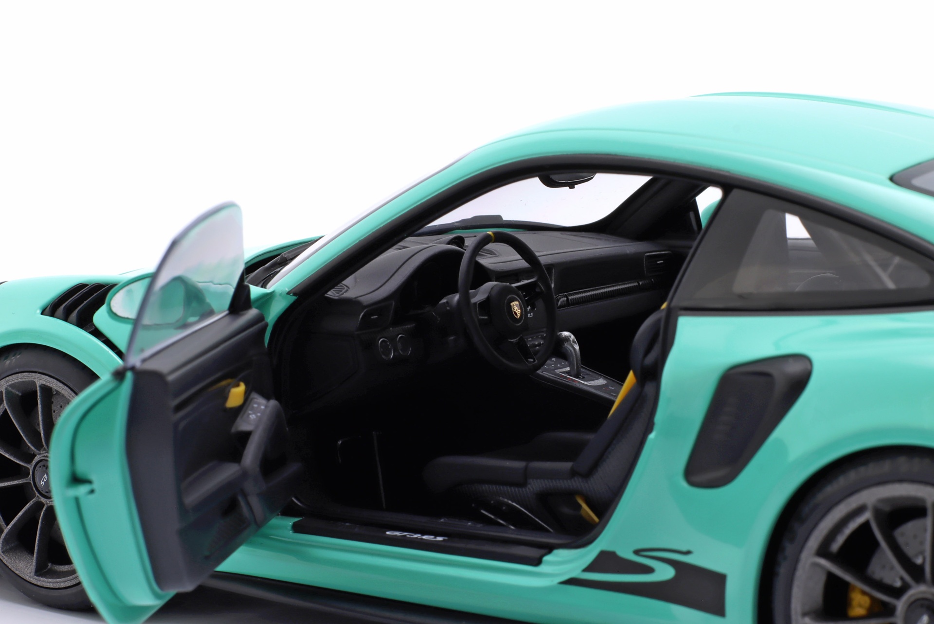 Porsche 911 (991.2) GT3 RS Baujahr 2017 minz gr&uuml;n  