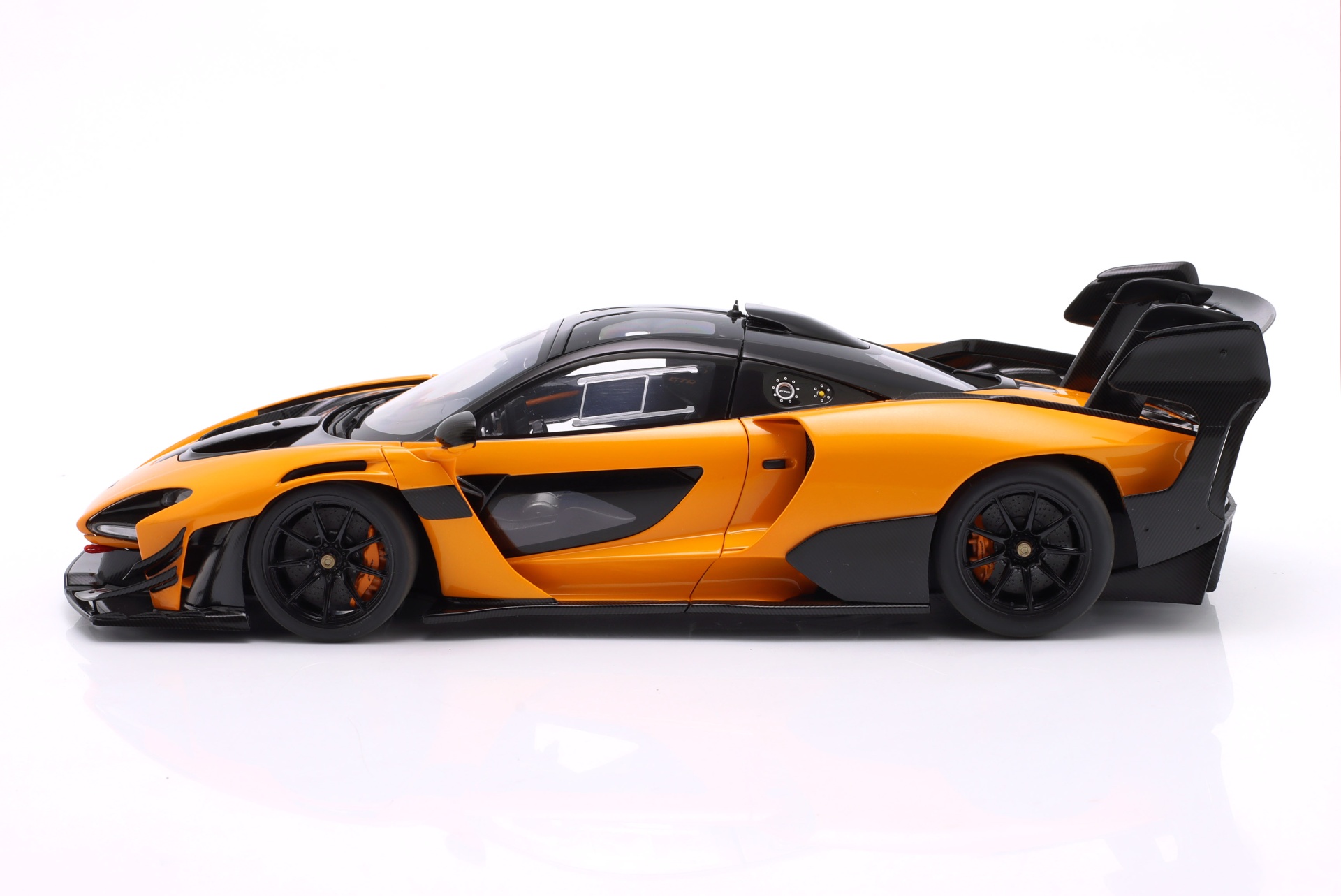 McLaren Senna GTR Baujahr 2019 orange  