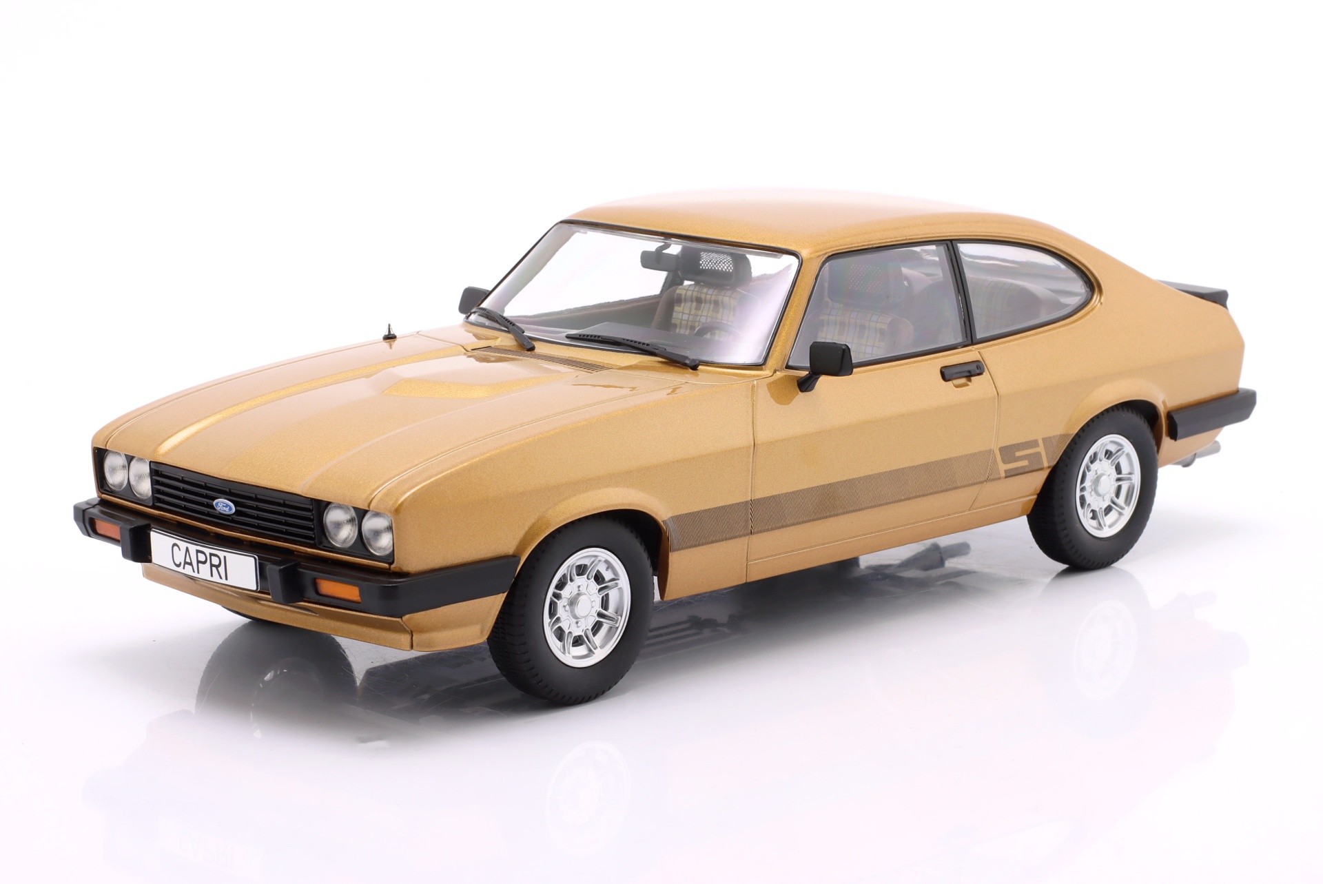 Ford Capri MK III Baujahr 1978 gold metallic  ModelCar Group