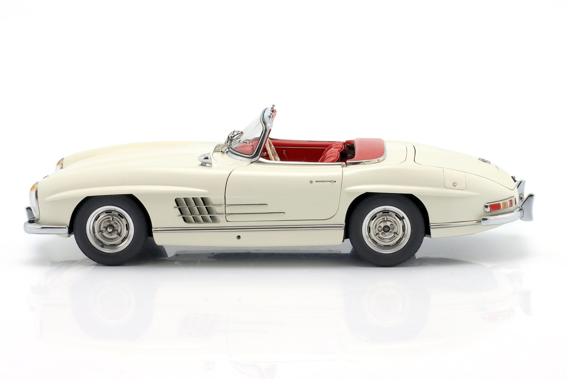 Mercedes-Benz 300 SL Roadster (W198 II) Baujahr 1957-1963 wei&szlig;  