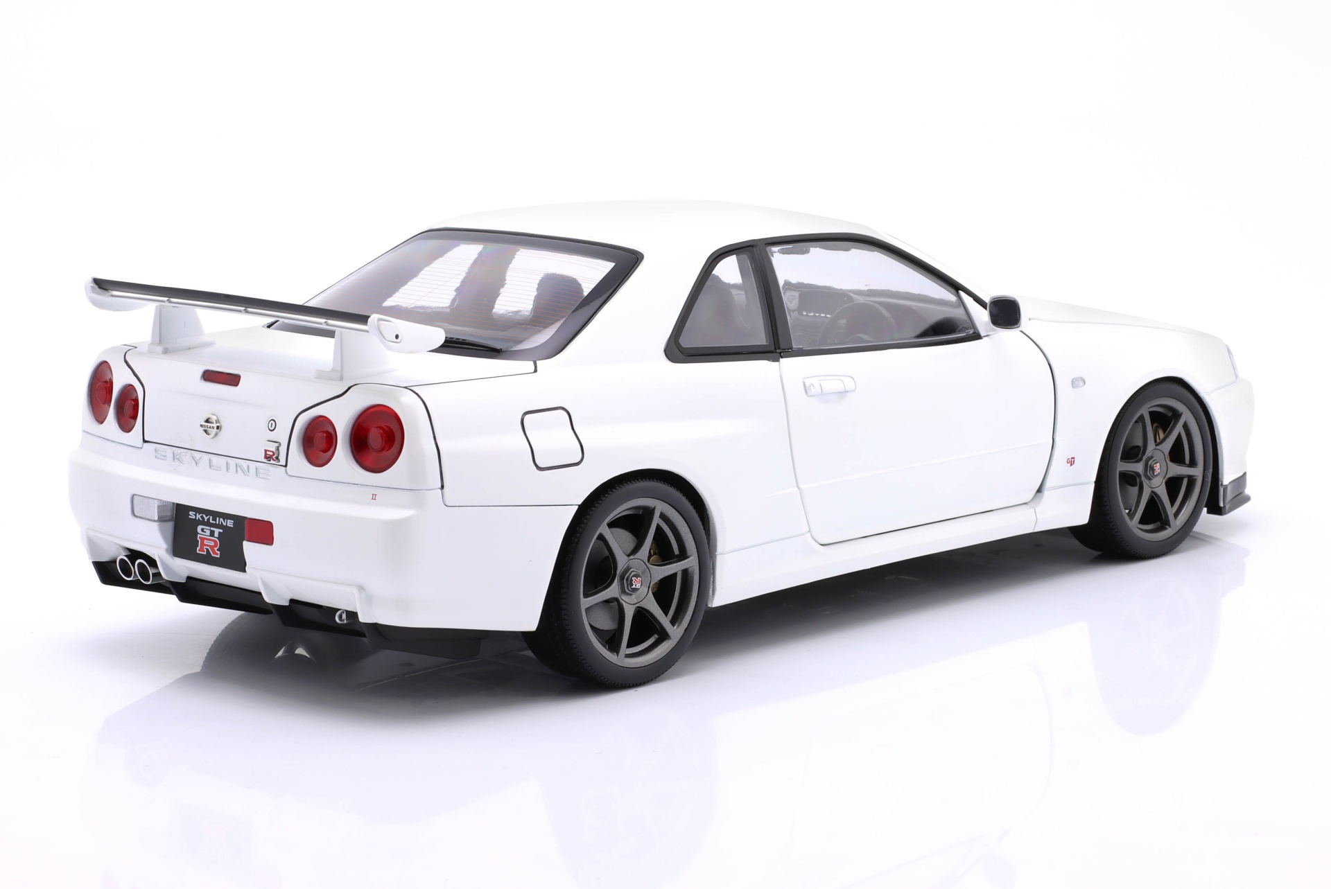 Nissan Skyline GT-R (R34) V-Spec II OEM-Felgen 2001 wei&szlig;  