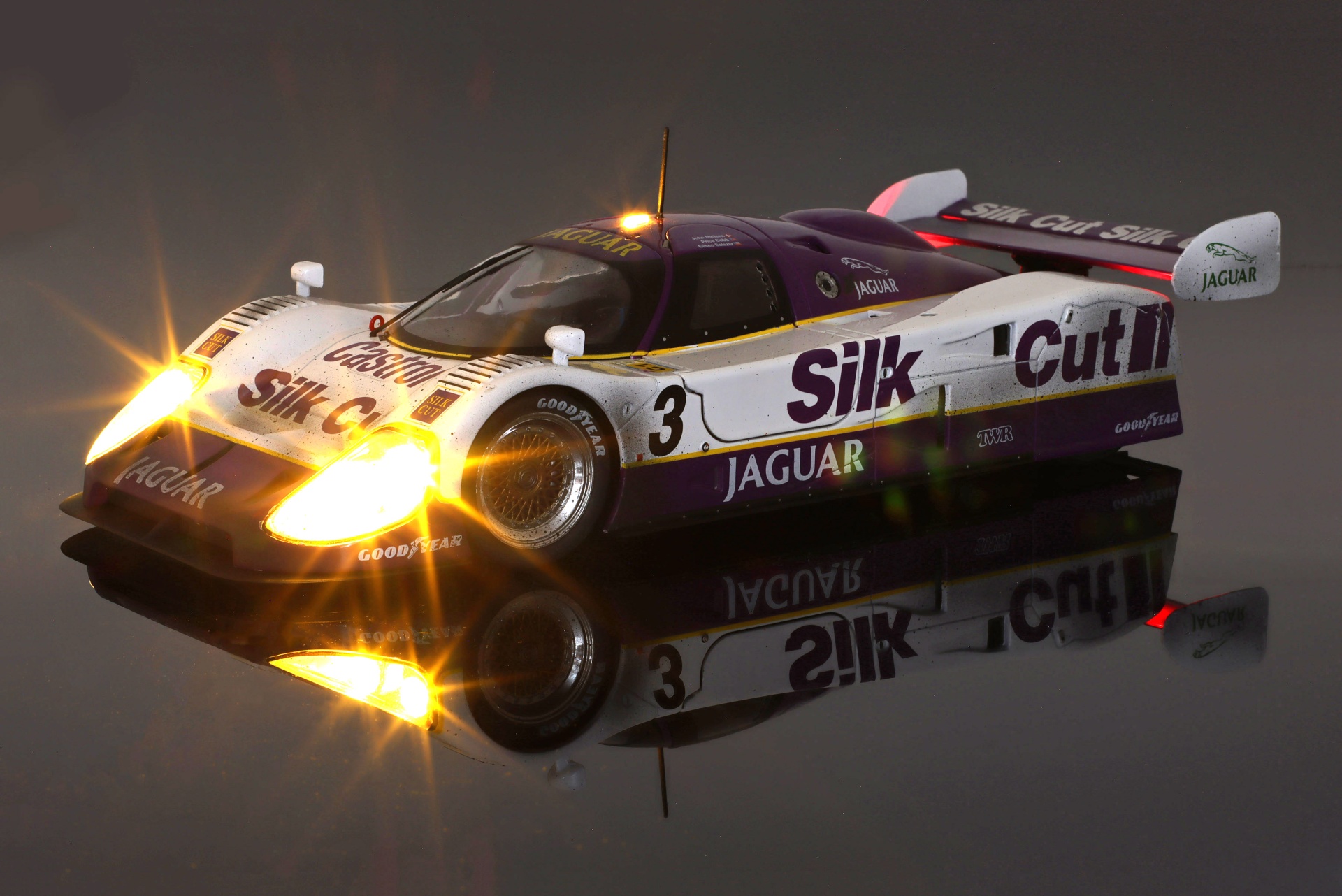 Jaguar XJR-12 #3 Sieger 24h LeMans 1990 Dirty & Lights Version  