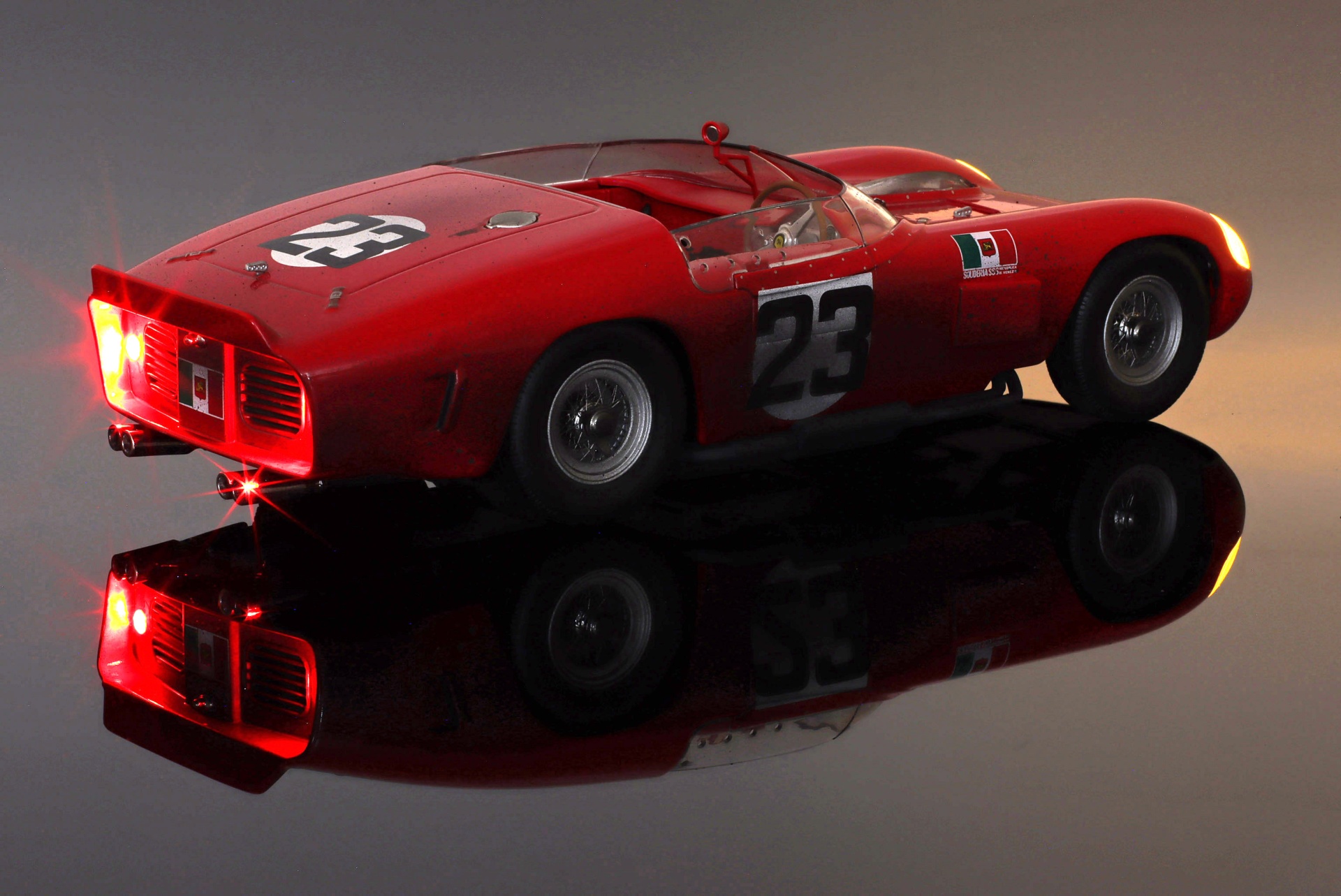 Ferrari 250 TR61 #23 Sieger 12h Sebring 1962 Bonnier, Bianchi Dirty Version  