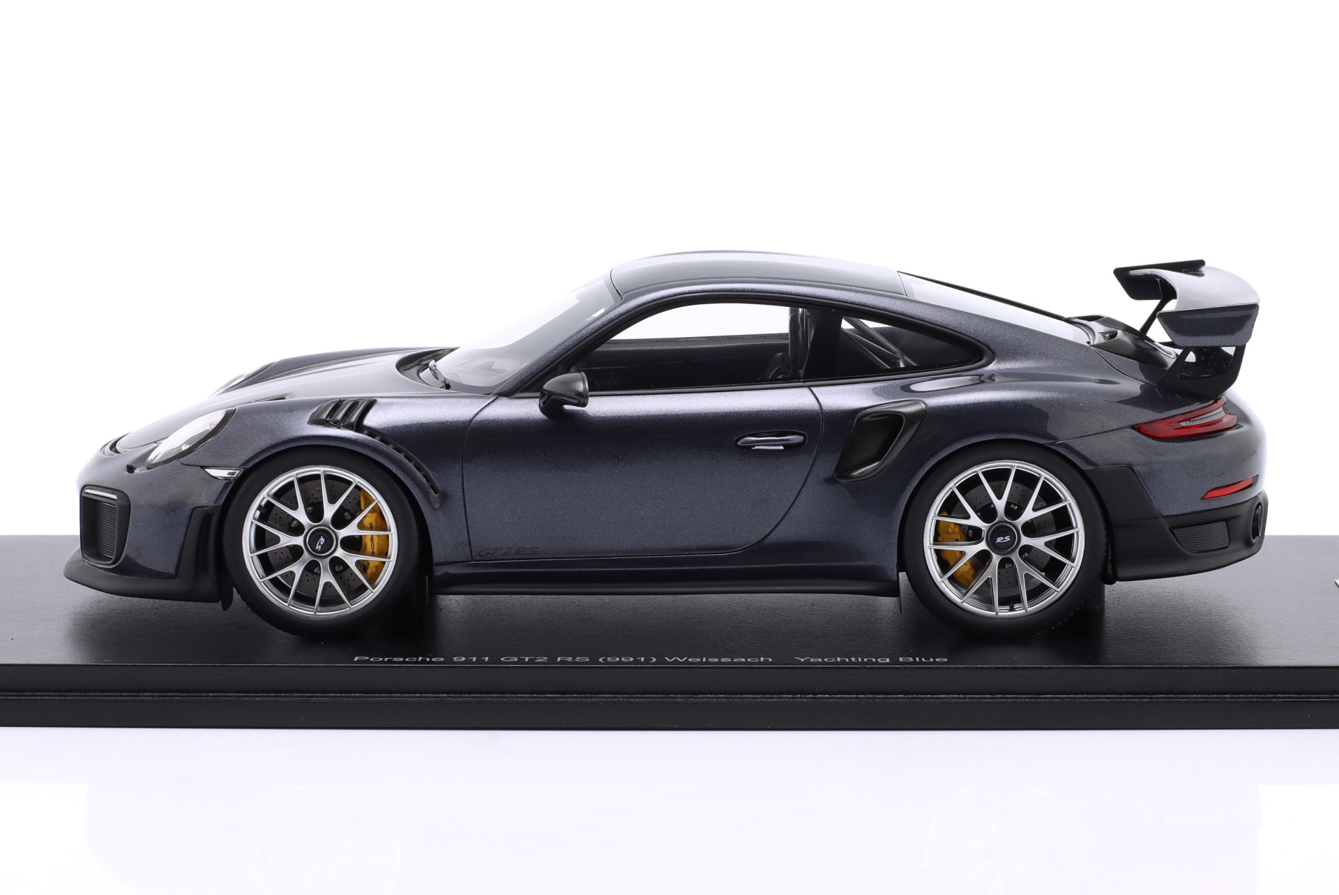 Porsche 911 (991) GT2 RS Weissach-Paket yachtingblau metallic  