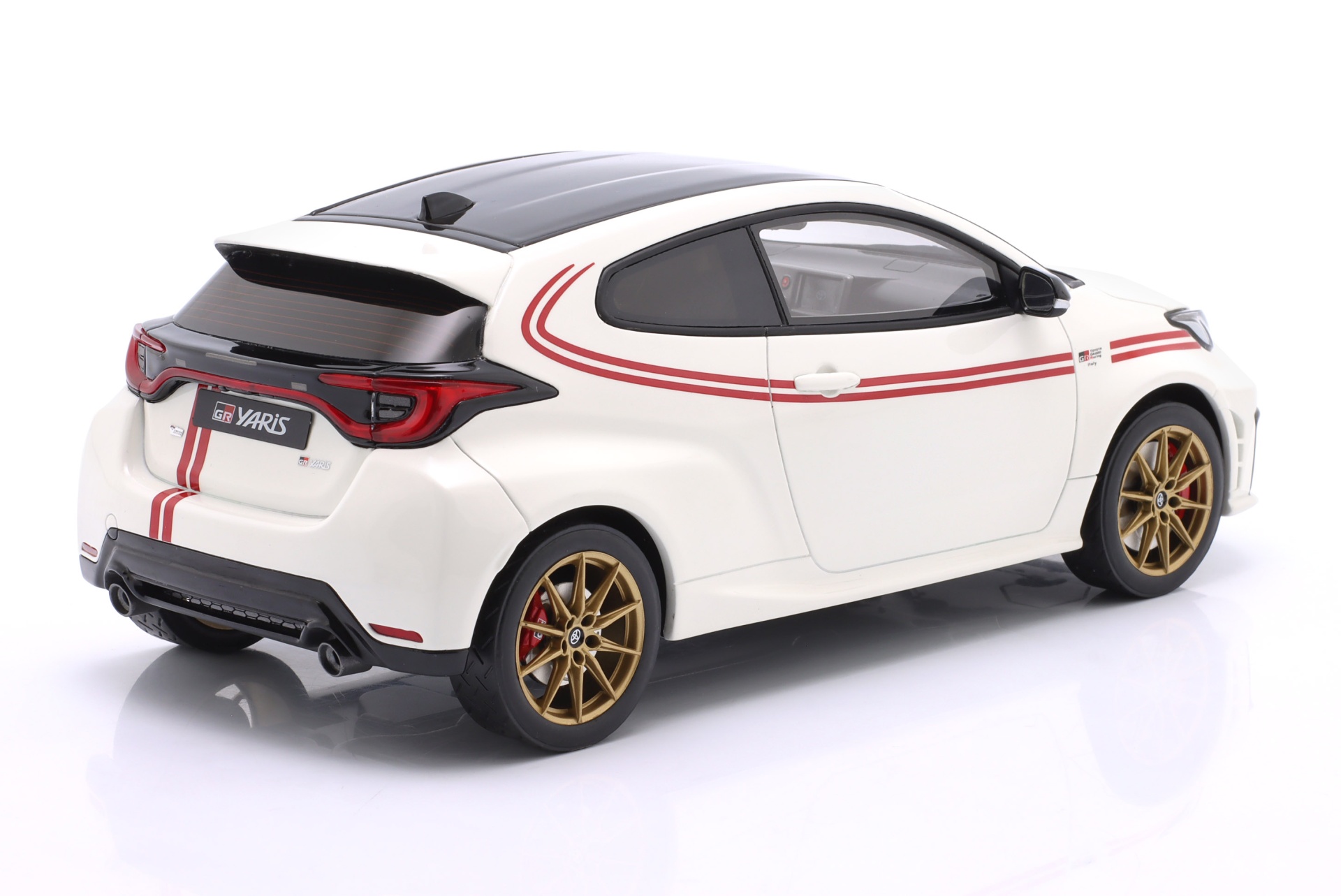 Toyota GR Yaris TGR Italy Baujahr 2024 wei&szlig;  OttOmobile