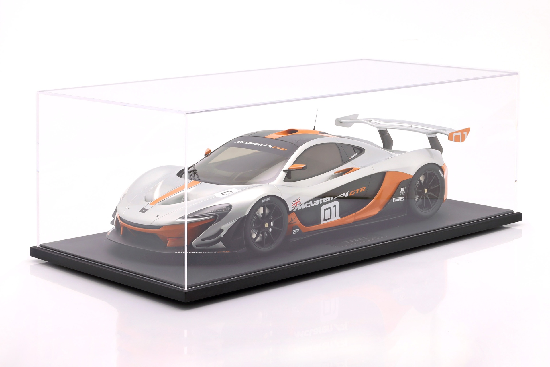 McLaren P1 GTR Pebble Beach 2014 grau / orange / schwarz  GT-Spirit