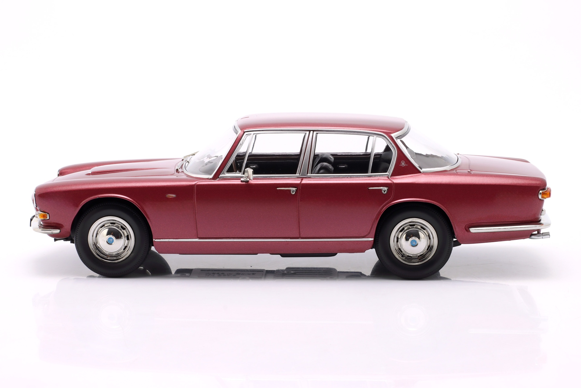 Maserati Quattroporte I Baujahr 1965 rot metallic  