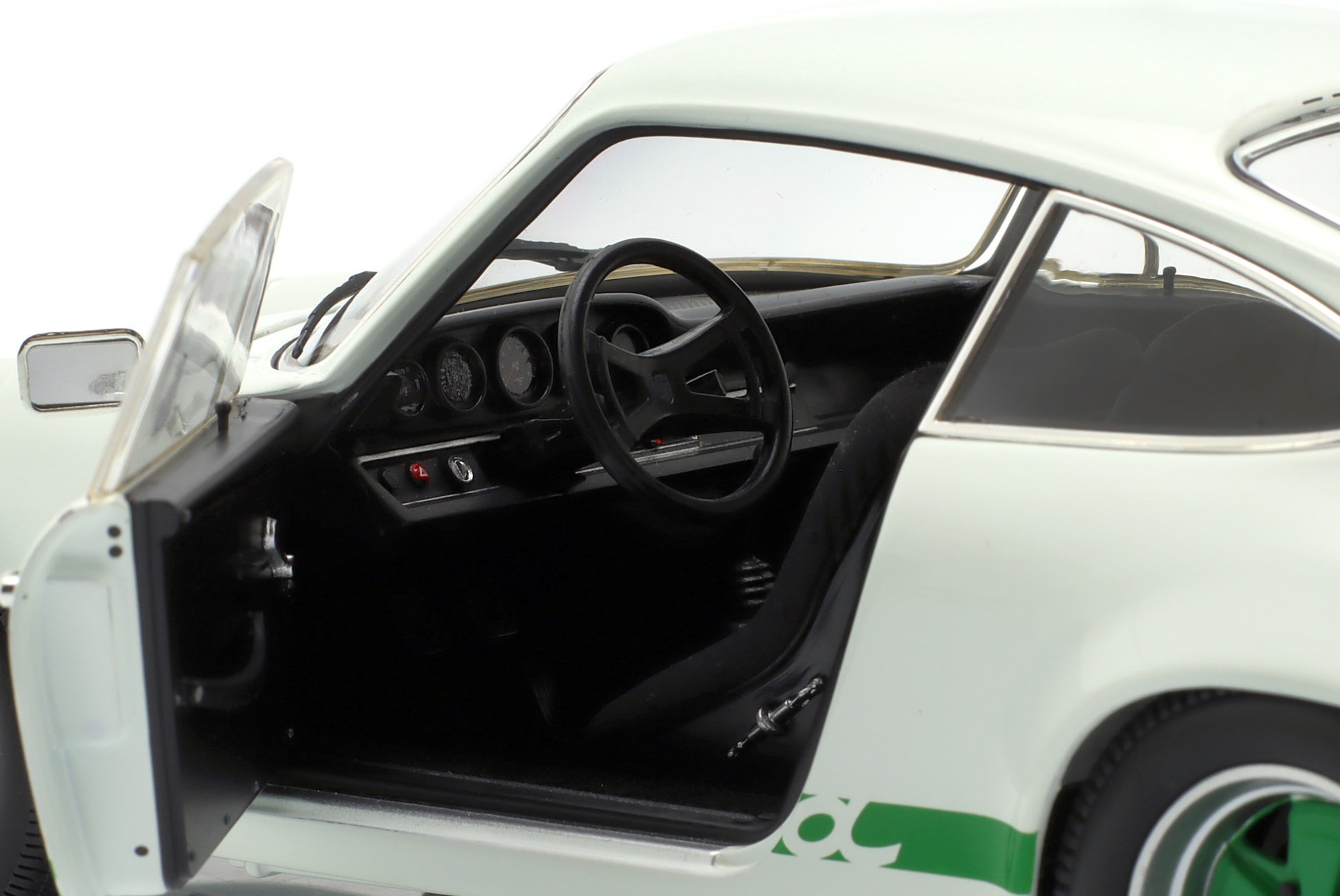 Porsche 911 Carrera RS 2.7 Baujahr 1972 wei&szlig; / gr&uuml;n  