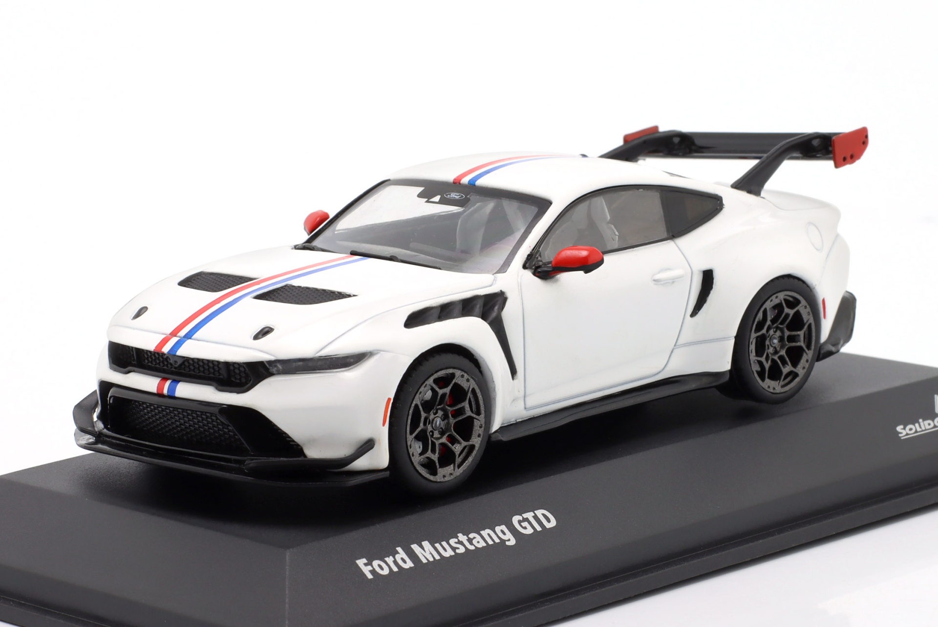 Ford Mustang GTD Baujahr 2025 wei&szlig; / Dekor  