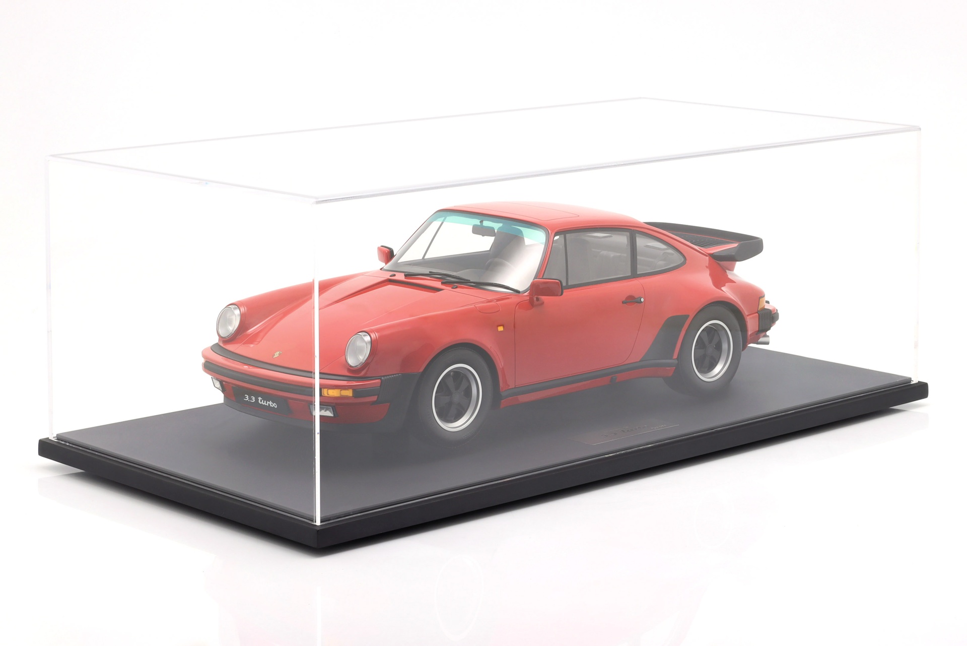Porsche 911 (930) Turbo 3.3 Baujahr 1989 Indian rot 1:8 GT-Spirit