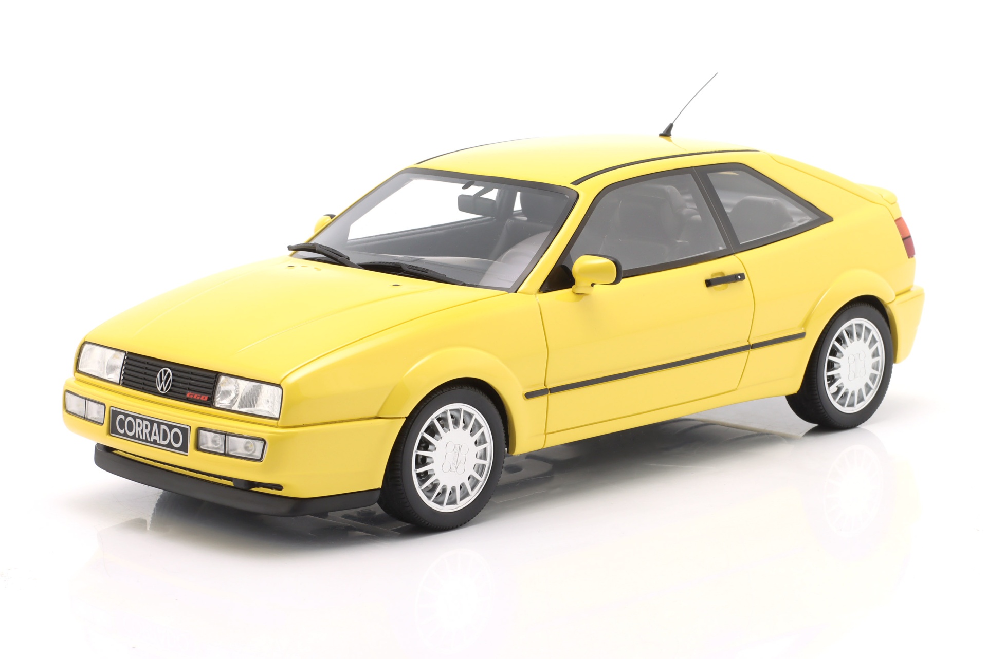 Volkswagen Corrado G60 Baujahr 1988 nuggetgelb  OttOmobile