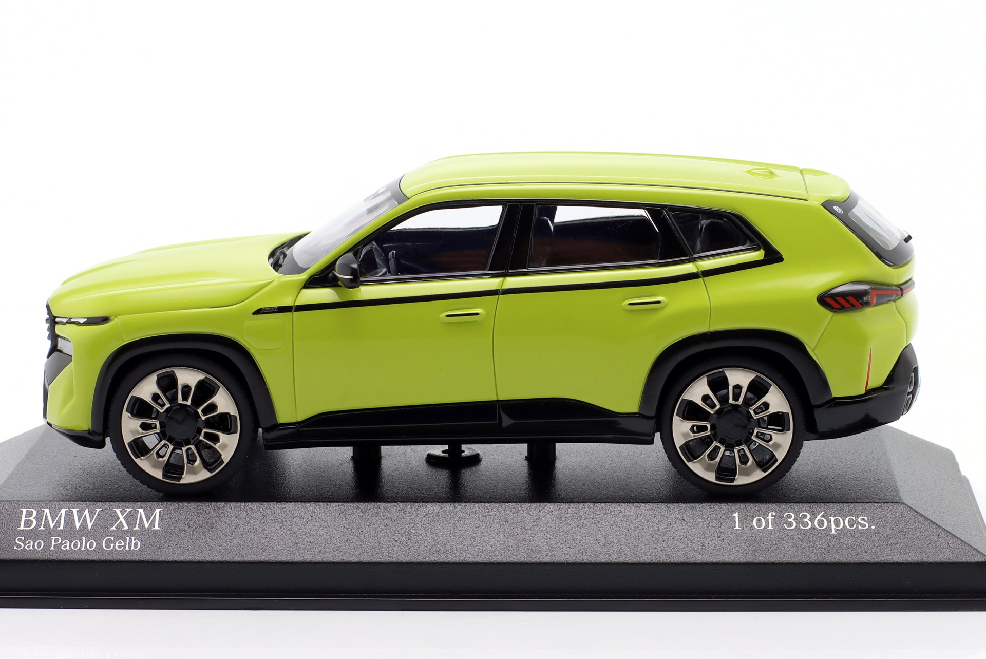 BMW XM Baujahr 2023 gelb  