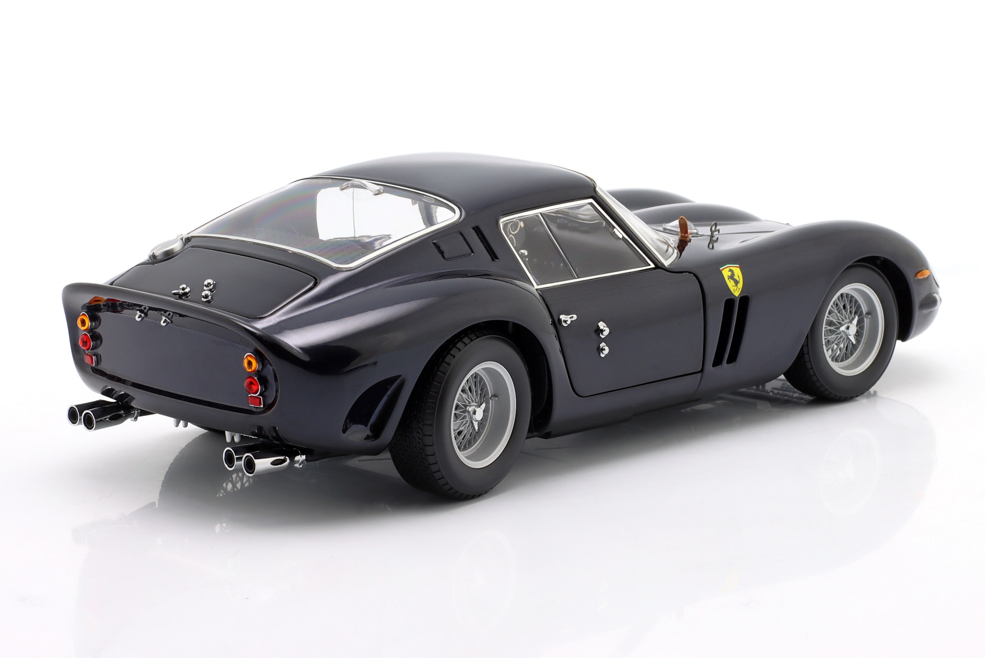 Ferrari 250 GTO Baujahr 1962 dunkelblau  