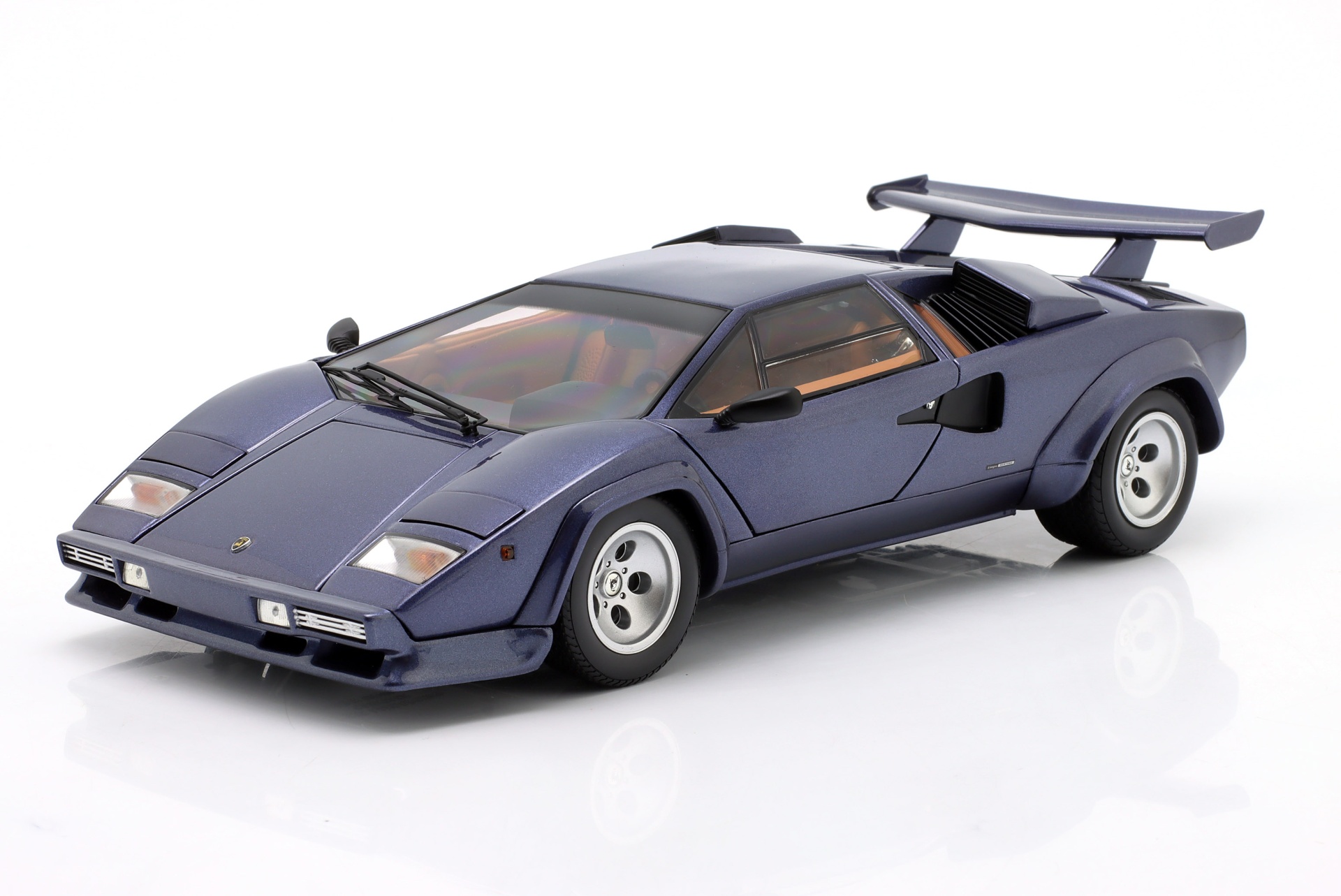 Lamborghini Countach LP5000 Quattrovalvole Baujahr 1982 dunkel blau  